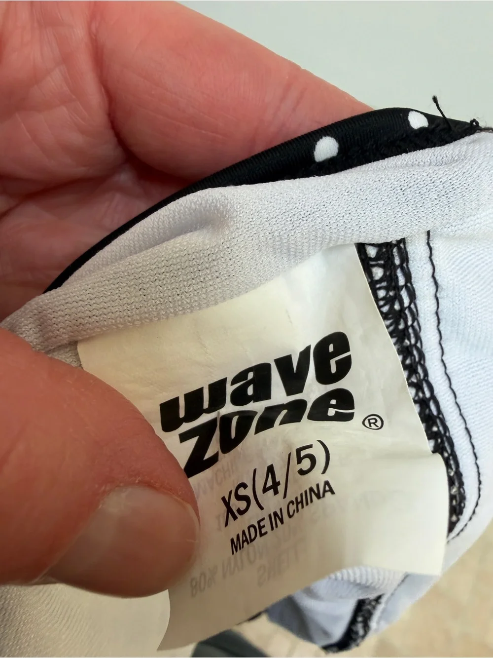 NWOT Wave Zone XS 4 5 Girls Black White Yellow Daisy Halter Swim Bikini Top